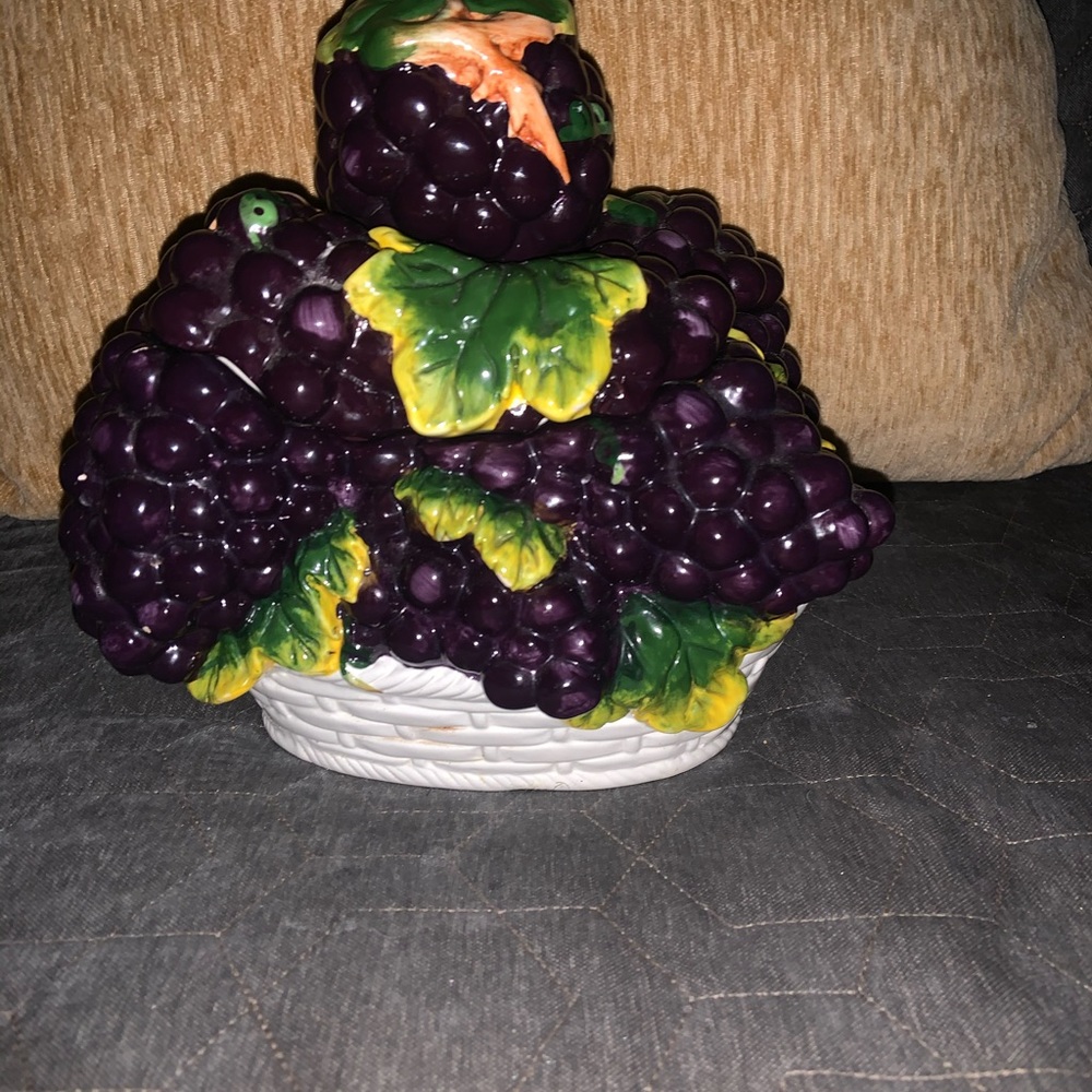 Grape Collection Kitchen Decor . - Picture 2 of 4